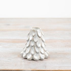 Elevate your festive table collection with this stunning Christmas tree candle holder.
