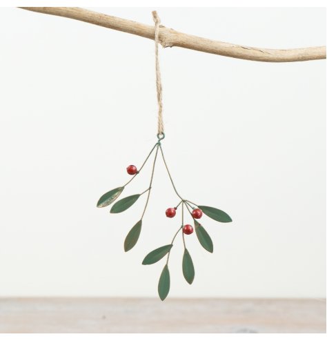 A vintage inspired red berry hanger with aged effect leaves and red berry.