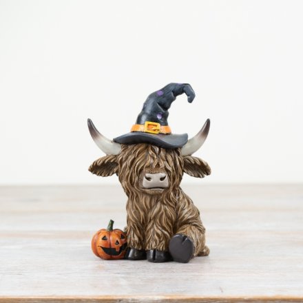 Want to make your Halloween display extra spectacular? Add this spookishly cute Highland cow to your 