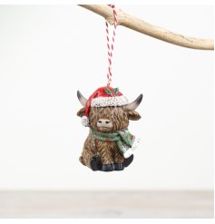 Introduce some rustic charm to your festive collection with this charming Highland Cow hanging decoration.
