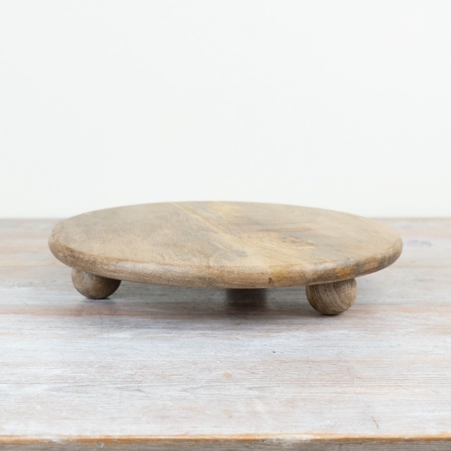 Elegant wooden candle plate with sleek design. Perfect for displaying your favorite candles.