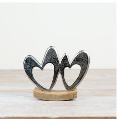 Enhance your home decor with our exquisite and long-lasting Heart On Base sculpture.