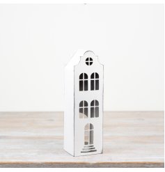 Metal House Candle Holder, 26.8cm 