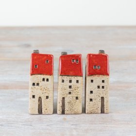 3/a Rustic Red House Ornaments
