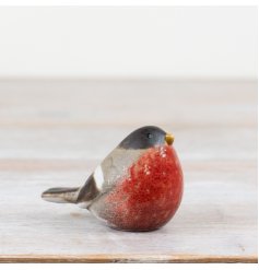 stunning robin ornament traditional for xmas decorations.