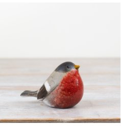 Elevate your festive decor with our Traditional Robin Deco, an ode to classic British charm.