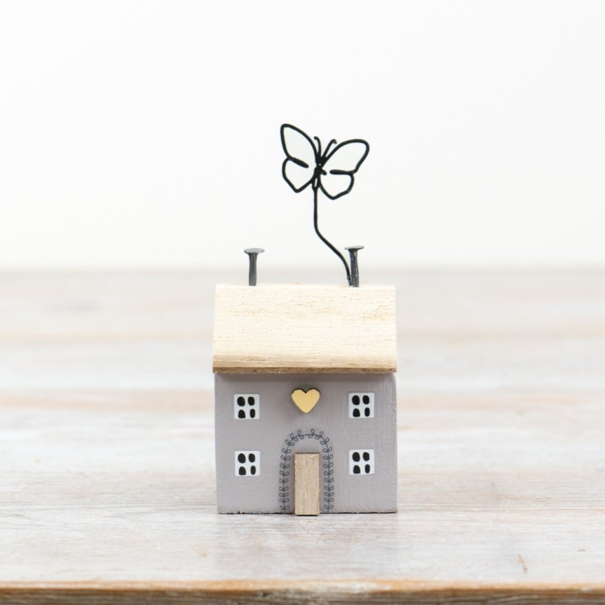 10.5cm Wooden Butterfly House Deco