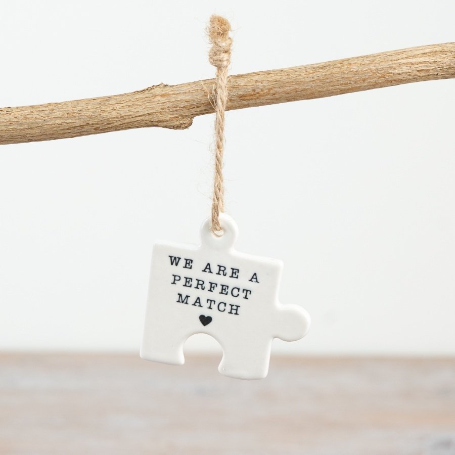 Charming puzzle decoration, perfect for adding a playful touch to your space. 