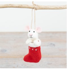 Who wouldn't want this festive Christmas mouse on their tree this season?! 