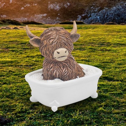 Playful trip to the countryside with our Highland Cow Bath Ornament- soaking up all its charm and beauty.