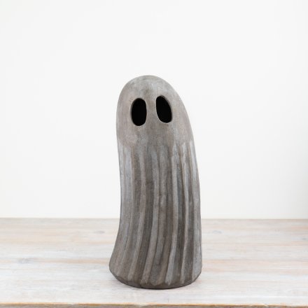 get spooked pout with this stylish ghost decoration 