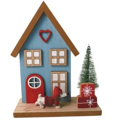 Wooden House with Dog Deco, 19cm 