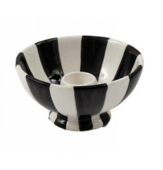 A chic and contemporary monochrome stripe candle holder. 