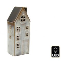 21cm LED Rustic House 