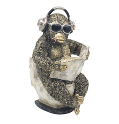 Make your bathroom break a wild adventure with our Loo-time Gorilla Ornament 