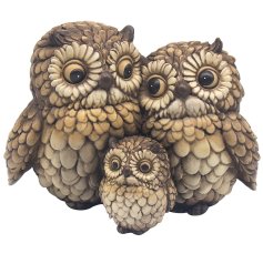 meet the Hooters Twin Owls With Baby, the perfect addition to your owl collection!