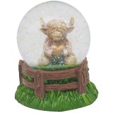  Capture the charm of Scotland with the Highland Cow Heart Waterglobe, a captivating addition to your home decor 
