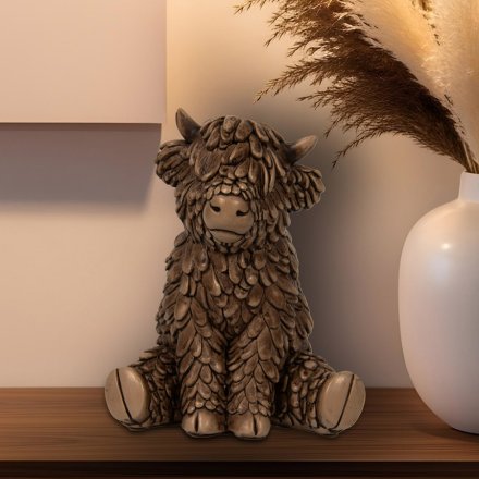 charming single hugie the cow figurine