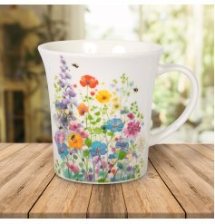 Sip in style with our Portfolio Floral Meadow Mug – the perfect blend of nature and elegance! 