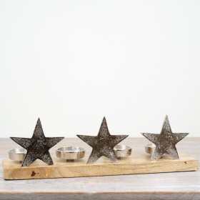 Add glamour to your space with our chic Silver Star Candle Holder - a must-have to brighten up any room!