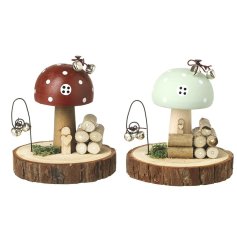 2/A Wooden Toadstool House ,10.5cm