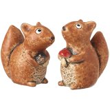 2/A Squirrel Figurine ,5.7cm 