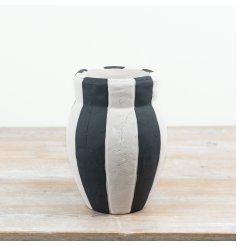 stylish striped flower vase 