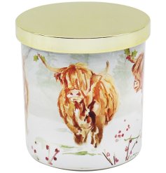 Bring the cozy countryside feel into your home with our Highland Cow Candle. 