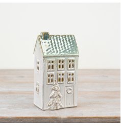 Light Up Green House Deco, 19.8cm 
