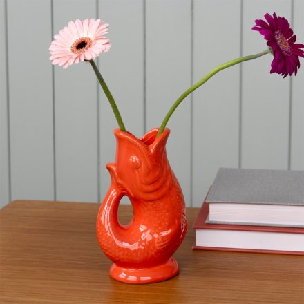 Add this statement vase to the home to create the ultimate wow factor.