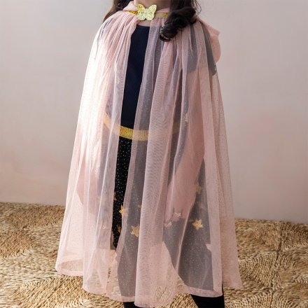 Create an immersive experience for little ones with this gorgeous pink dress up cape.