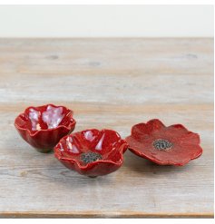 Stunning poppy flower design perfect for both indoor and outdoor decor