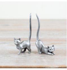Keep organised with this mix of elegant cat shaped ring holders. Made from pewter. 