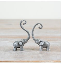Elegant silver elephant ring holder, perfect for stylishly organizing your rings.