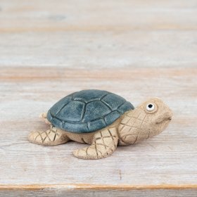 Add ocean elegance to your home with our stunning Sea Turtle Ornament. Perfect for any sea lover. 