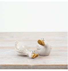  DecorIntroduce farmhouse flair into your kitchen with our darling new Rustic White Duck Decor. 