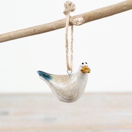 Add a coastal charm to your living space with our gorgeous Seagull Hanger.