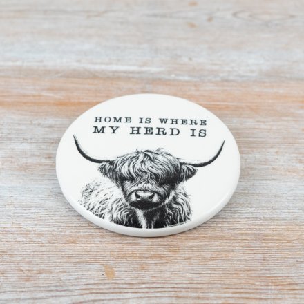Bring a touch of countryside charm and protect your surfaces with our hilandcow Coaster. 
