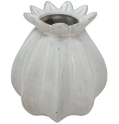 a stylish poppy design bud vase 