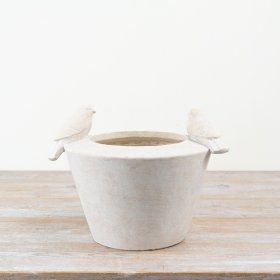 Charming 3D bird planter with a sleek white finish for a fresh, stylish look.