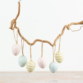 Adorn Easter trees, wreaths and more with this pretty mix of pastel coloured eggs.