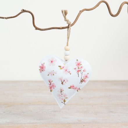 Add a touch of floral charm to your space with our Heart Hanger Flower Hanger. 