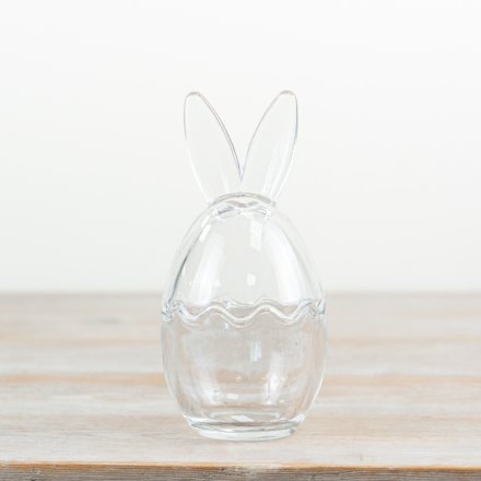 Beautiful glass jar, ideal for keeping your delicious Easter goodies fresh and tasty!
