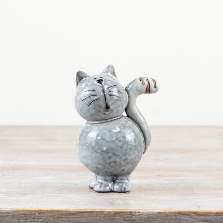Stylish grey cat ornament with a sleek, modern design.