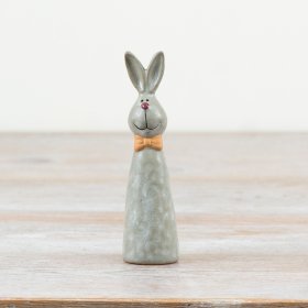 Add a charming touch to your Easter décor with this elegant bunny deco