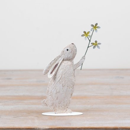 Metal Rabbit Holding Daisy, 18cm 
