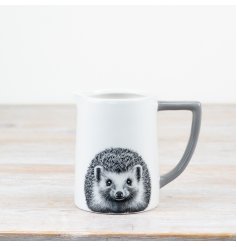 Lovable hedgehog milk jug with charming design. 