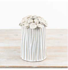 Elegant vase featuring a delightful floral pattern.