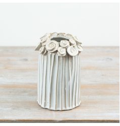 a charming flower design vase 
