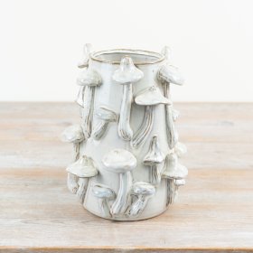 Bring rustic charm home with this unique 3D mushroom-shaped vase.
